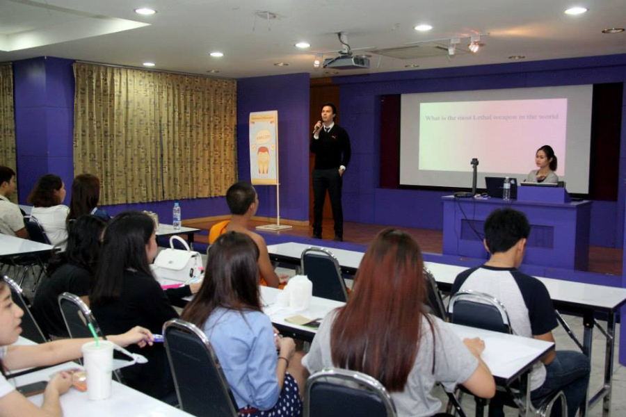 11813384_979334838785402134_n