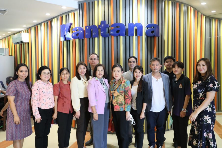 LINE_ALBUM_29366_230329_36