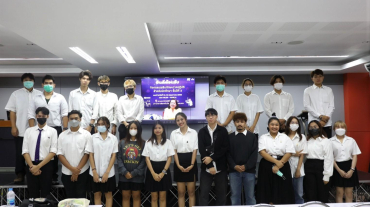 LINE_ALBUM_18566 _1_230519_55